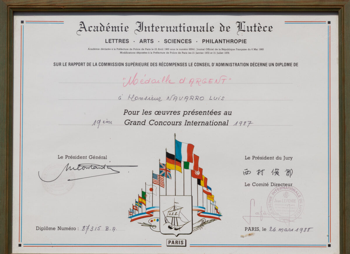 ΩLuis Navarro and the Silver Medal of the Académie Internationale deLutèce (1988)