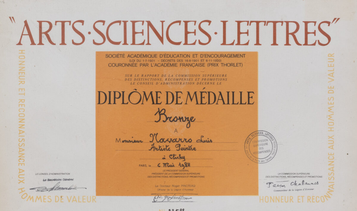 ΩLuis Navarro and the Bronze Medal of “Arts, Sciences, Lettres” (1984)