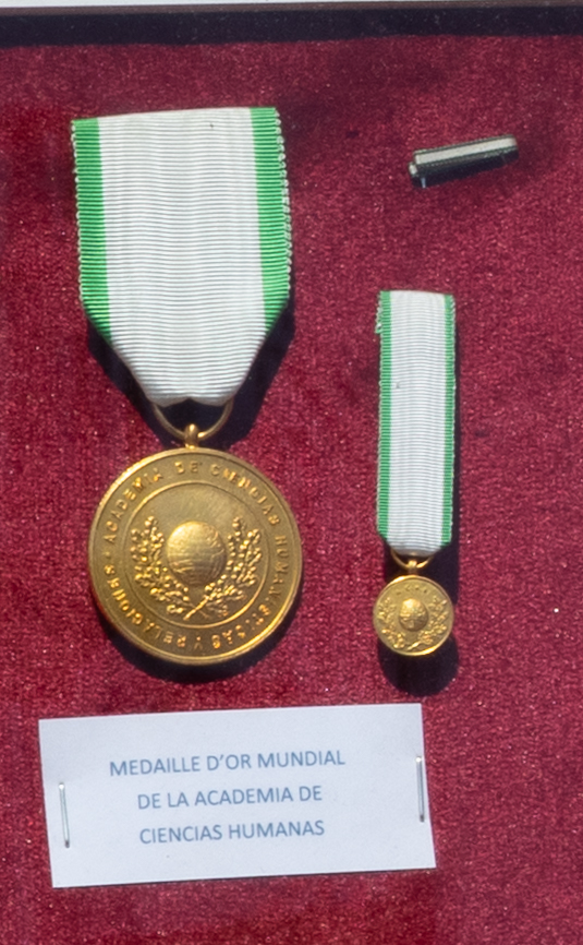 ΩGold Medal of the Academy of Humanistic Sciences and Relations (1984)